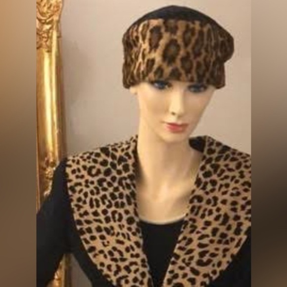STUNNING VINTAGE LEOPARD PRINT SHAWL COLLARD RIBBED SWEATER JACKET W WIDE CUFF